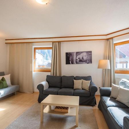 Beautiful Apartment In L Ngenfeld With Terrace Ленгенфельд Екстер'єр фото