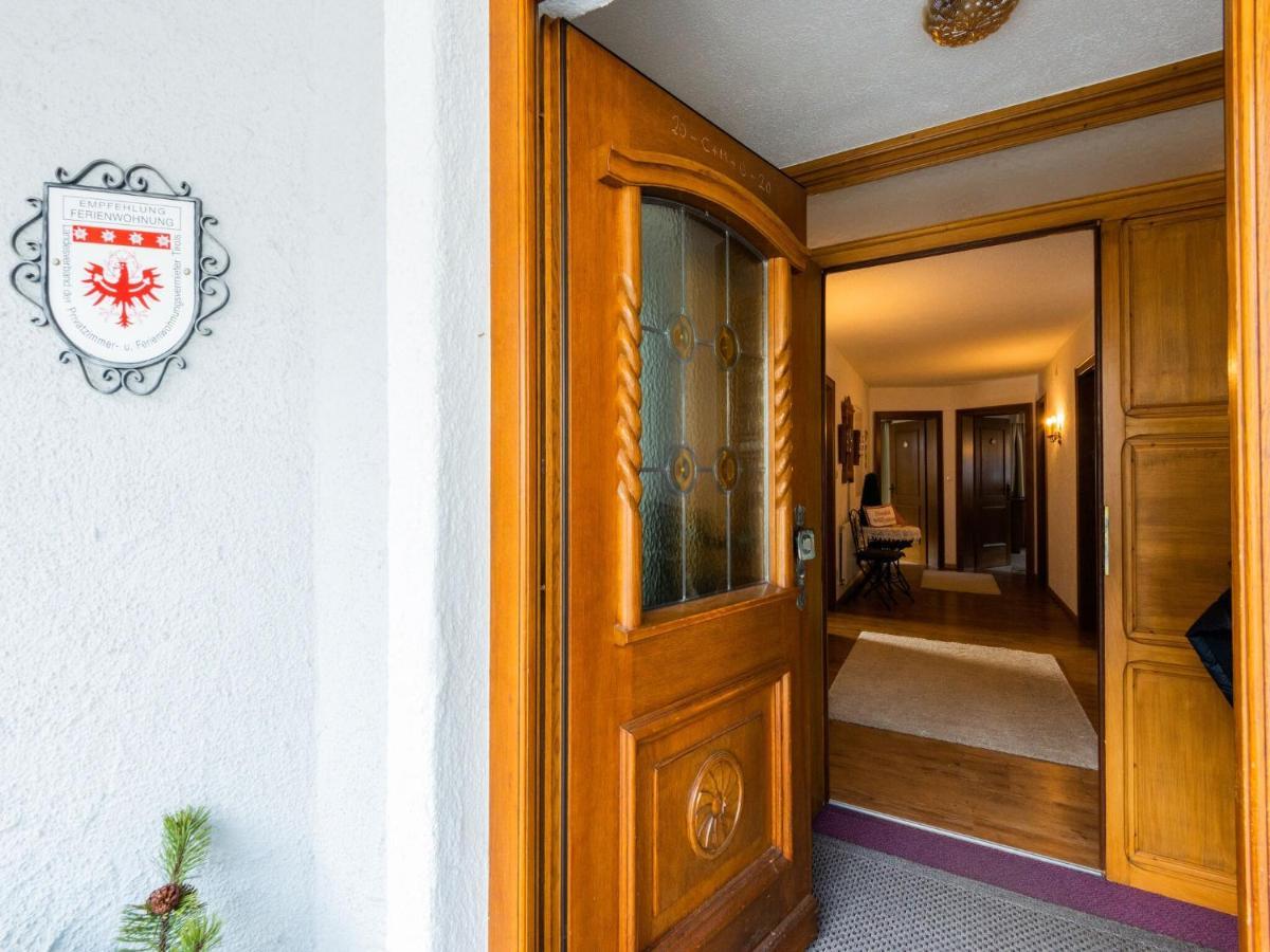Beautiful Apartment In L Ngenfeld With Terrace Ленгенфельд Екстер'єр фото