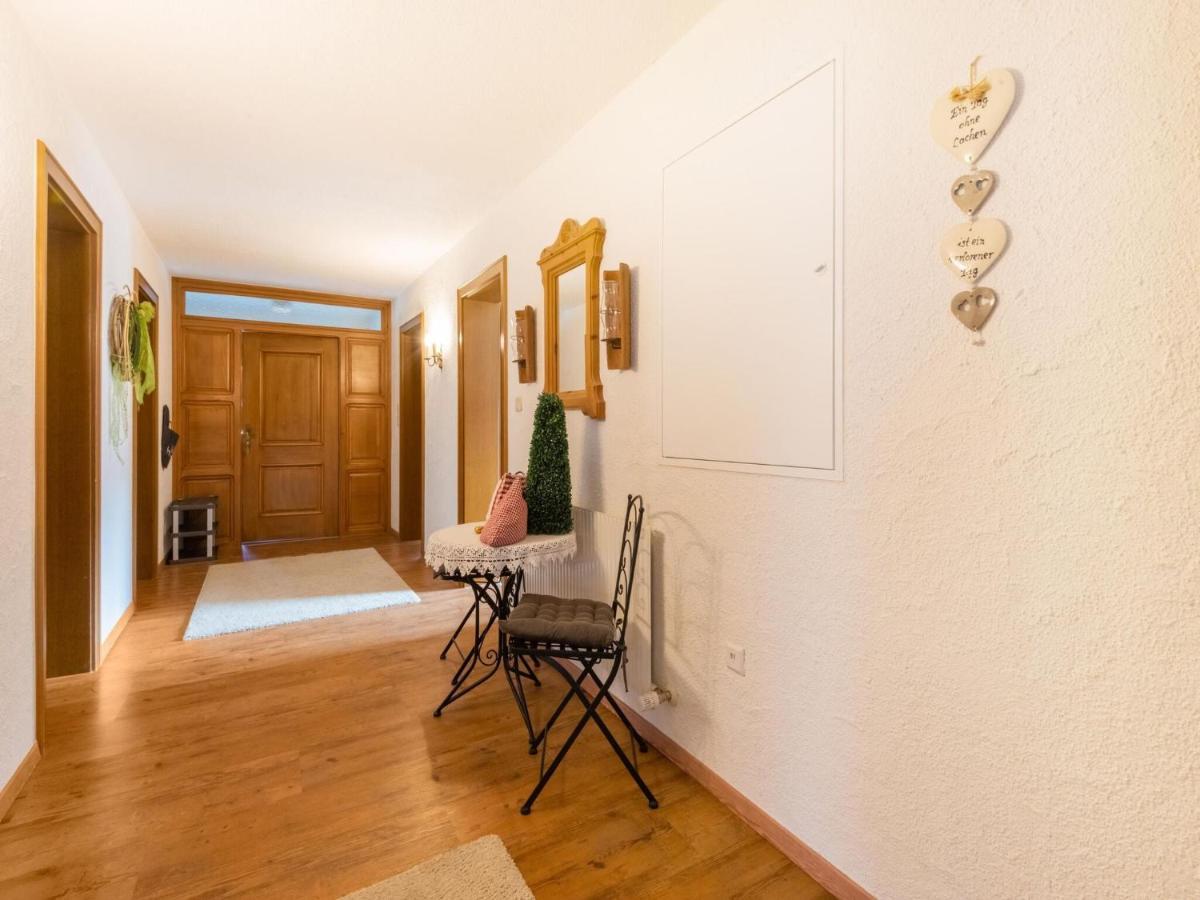 Beautiful Apartment In L Ngenfeld With Terrace Ленгенфельд Екстер'єр фото