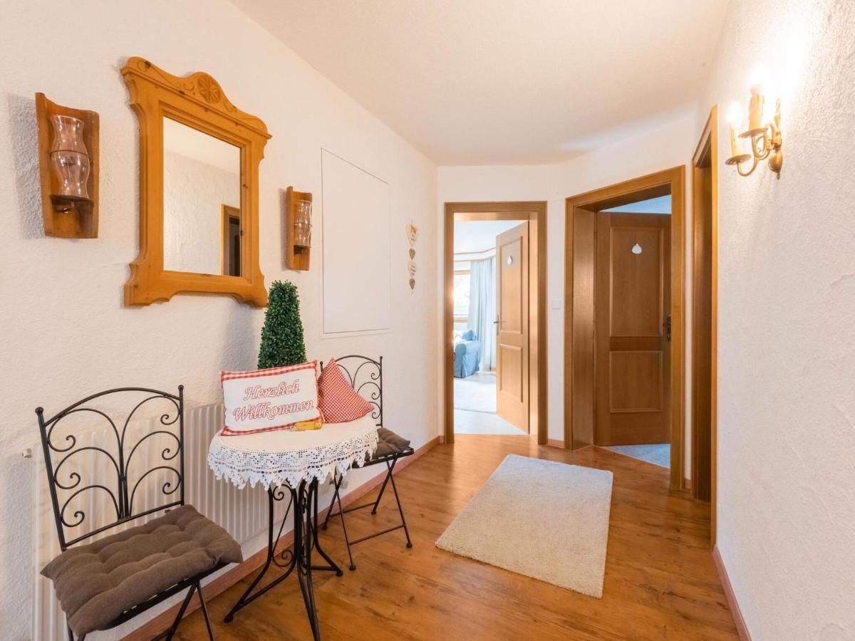 Beautiful Apartment In L Ngenfeld With Terrace Ленгенфельд Екстер'єр фото
